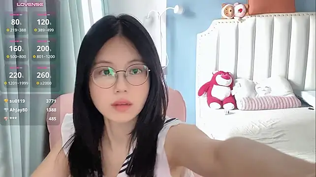 Luna-666 网络视讯表演