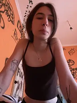 دردشة Laurie_Corny الجنسية المباشرة