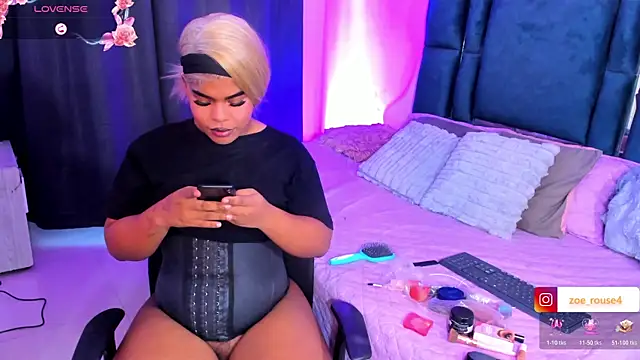 zoee_rose's Webcam Show