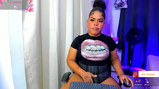 zoee_rose Show Webcam