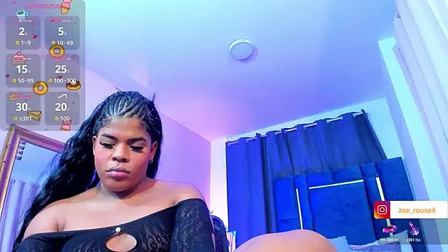 zoee_rose Show in webcam