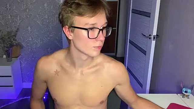 yyyyesssbbのウェブカメラショー