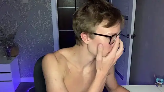 yyyyesssbbn Webbikameraesitys