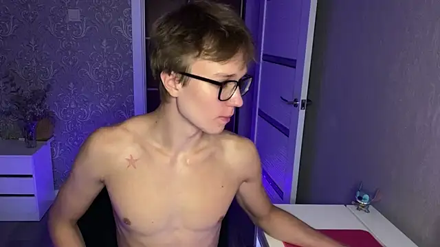 yyyyesssbb Webcamshow