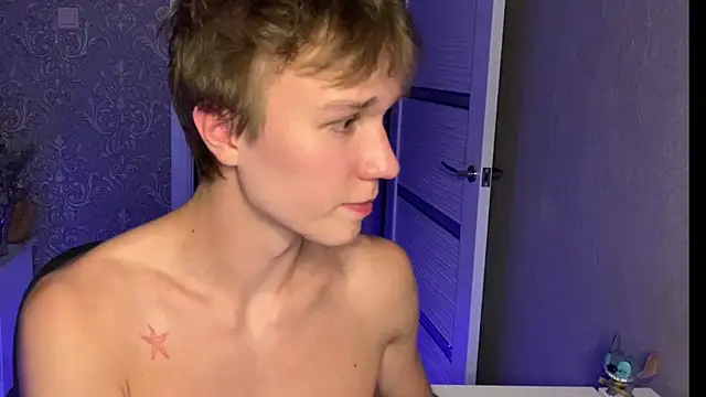 yyyyesssbb webcam show