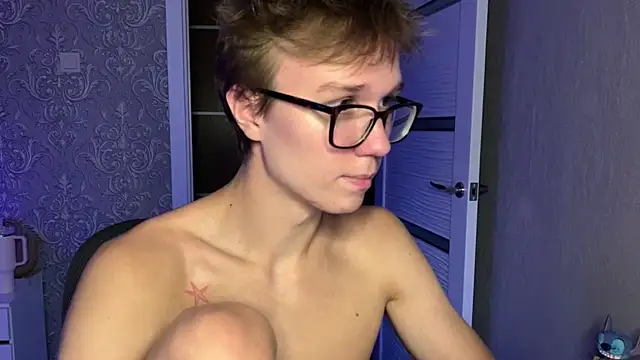 yyyyesssbb Webcamshow