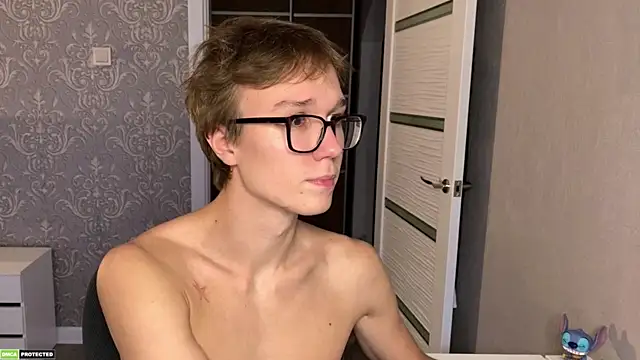 yyyyesssbb Webcam Show