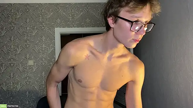 yyyyesssbb webcam show