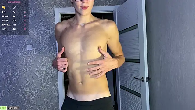 yyyyesssbb Show Webcam