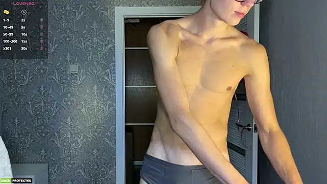 Show modela yyyyesssbb na web-kameri