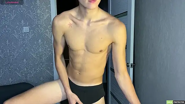 yyyyesssbb Webcamshow