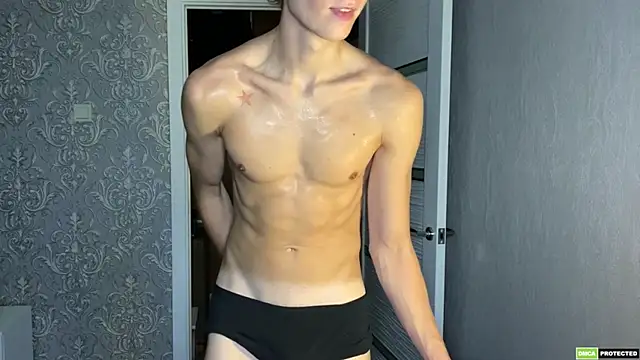 yyyyesssbb Show Webcam
