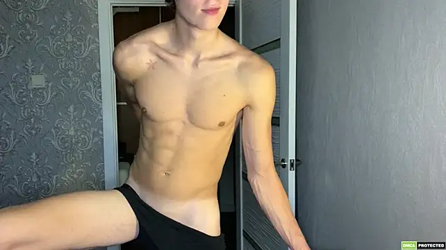 yyyyesssbb Шоу с уебкамера