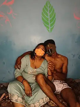 Show modela SilentFuckersLust na web-kameri