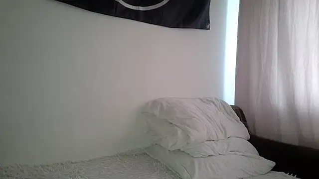 MiaNoir_ Adlı Modelin Canlı Sohbet Odası