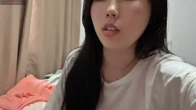 Chat +18 de XIAOnaimao-001 ao vivo
