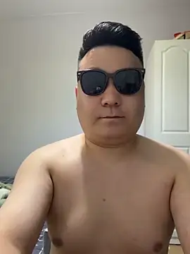 Show modela langzi-888 na web-kameri