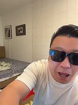 langzi-888 网络视讯表演