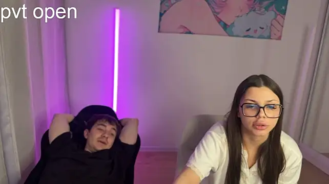 xgvgggx Webcam Show