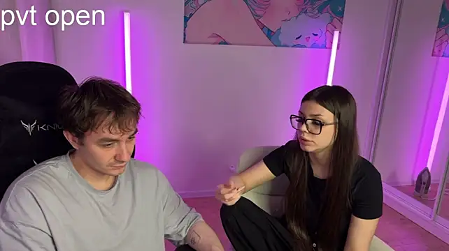 xgvgggx: вебкам-шоу