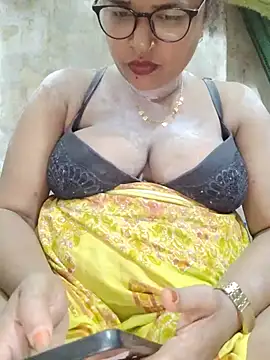 Gulapi_N's Live Sex Cam Show