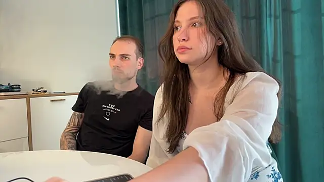 Show modela NeighborZone na web-kameri