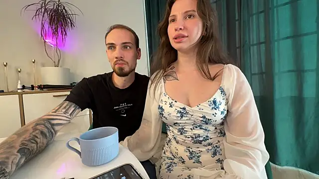 NeighborZone's Webcam Show