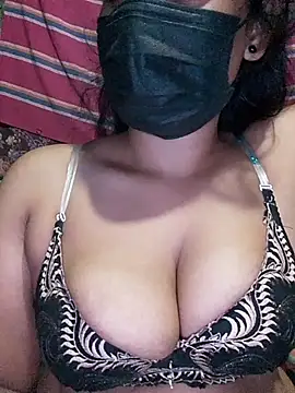 Vinushi97 Webcam show