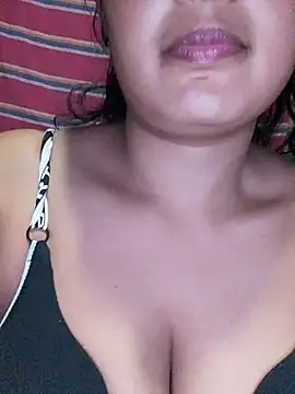 Vinushi97 Adlı Modelin Web Kamerası Şovu