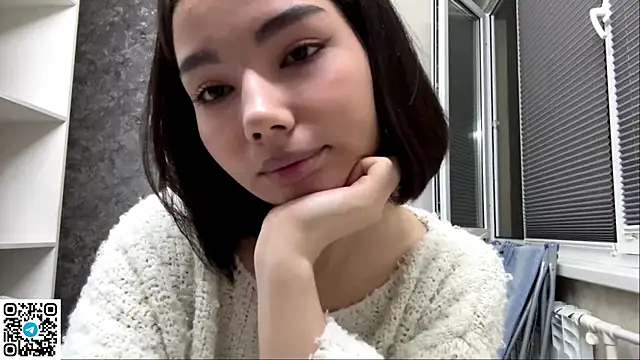 XXX chat uživo modela MarylnMonnier