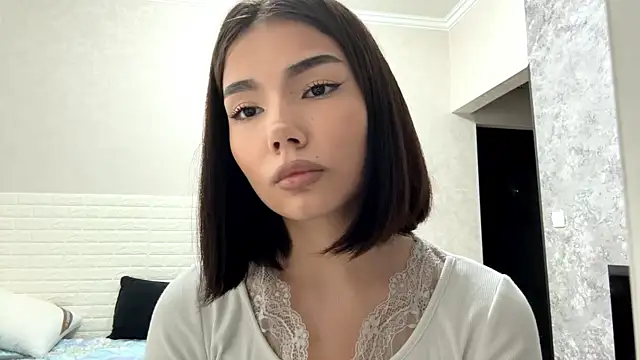MarylnMonnier Adlı Modelin Canlı XXX Sohbeti