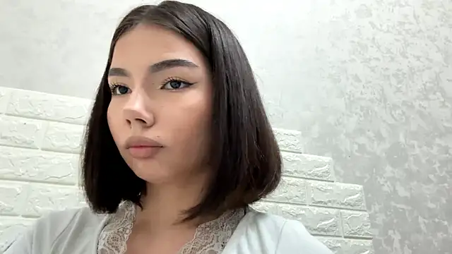 MarylnMonnier Adlı Modelin Canlı XXX Sohbeti