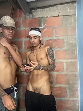 mondagrande30 Show in webcam