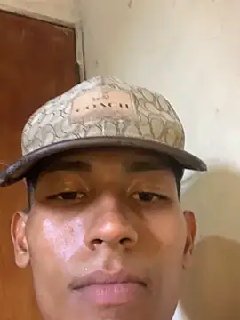mondagrande30's Webcam Show