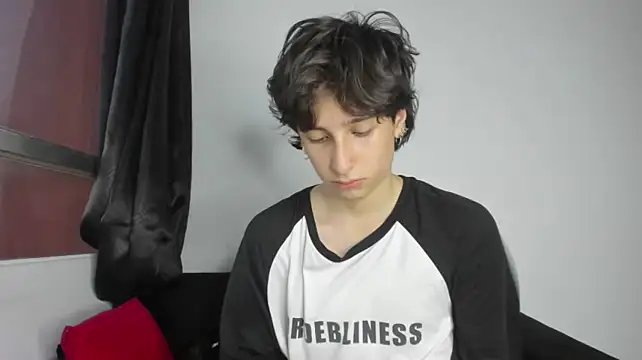 Onion_knight Webcam Show