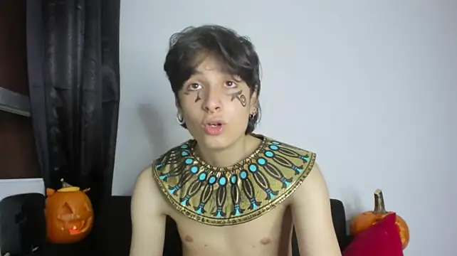 Onion_knight – webcam-show