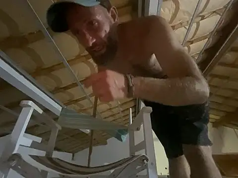 thefrenchi09 Show in webcam