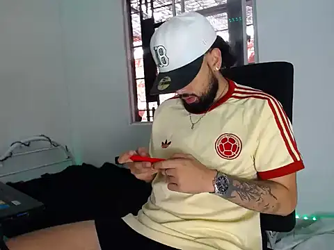 Show de camilorestrepo77 na webcam