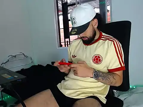 camilorestrepo77 – webcam-show