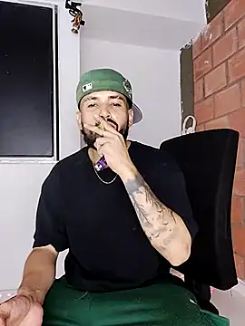 camilorestrepo77's Webcam Show