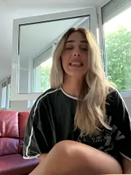 ZenyShy's Live XXX Chat