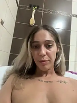 צ'אט XXX בשידור חי של ZenyShy