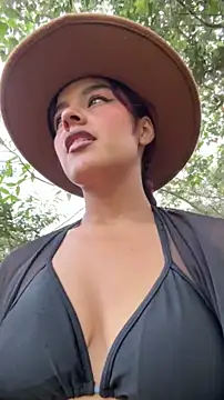 mariannella Adlı Modelin Canlı XXX Sohbeti