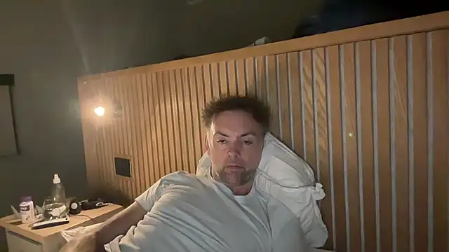 BronzeShowtime67 Webcam-Show