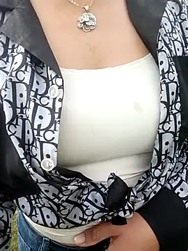 Lunababy3 网络视讯表演