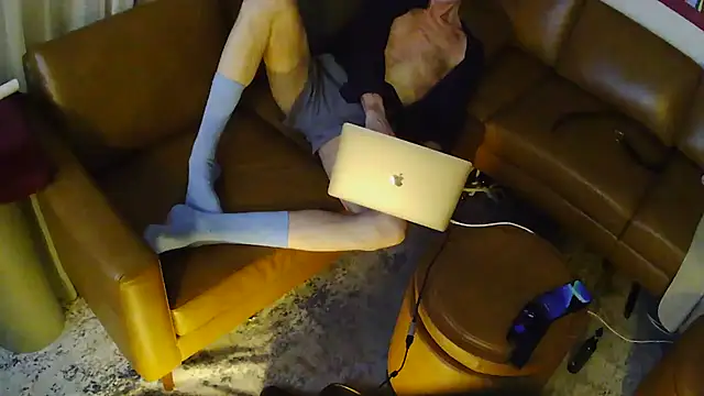 Вебкам-шоу dress_socks_suits