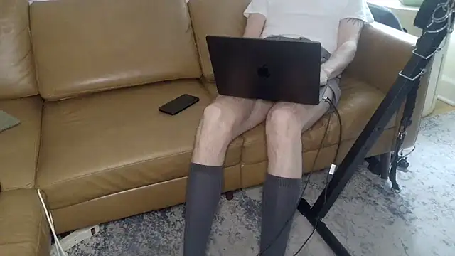 DressSock_Shoe: διαδικτυακό σόου στην κάμερα