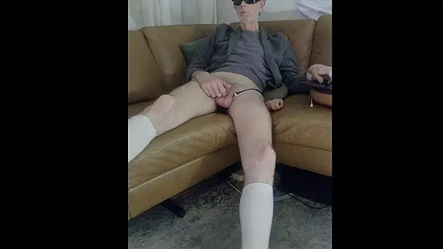 הופעת וובקאם של DressSock_Shoe