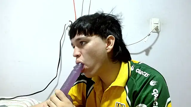 jesuz02's Webcam Show