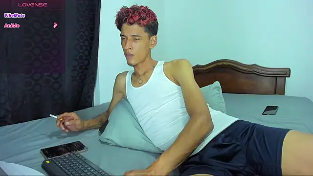 Webkamerová show liammendoza98